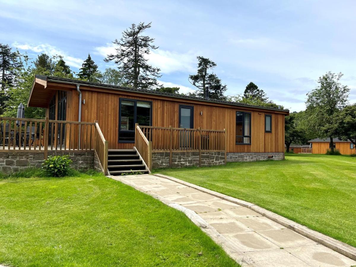 Skyline Lodge Loch Lomond Castle Lodges Balloch Bagian luar foto