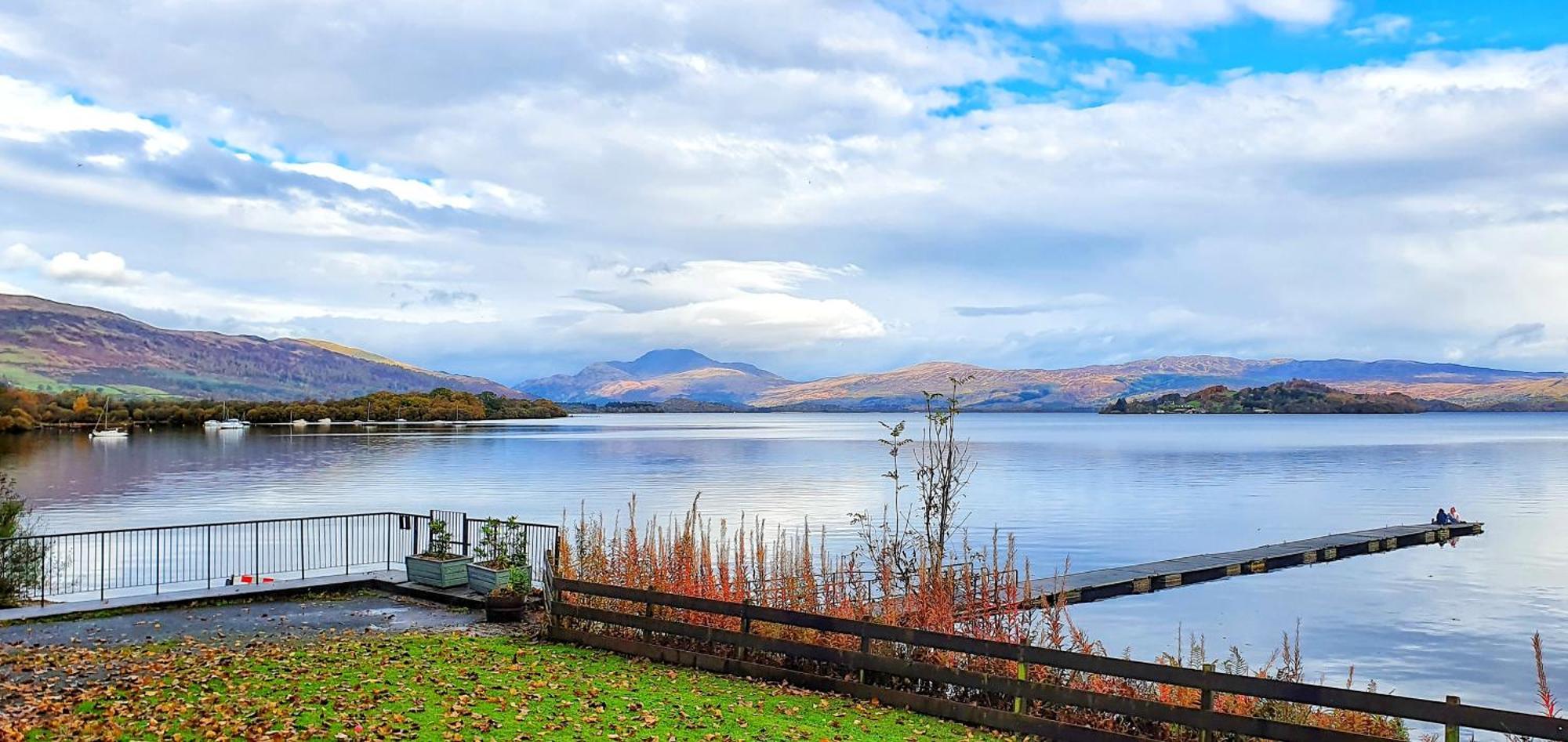 Skyline Lodge Loch Lomond Castle Lodges Balloch Bagian luar foto